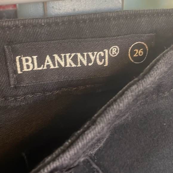 Blank NYC Revolve black denim raw hem fringe jeans size 26 - Picture 4 of 12
